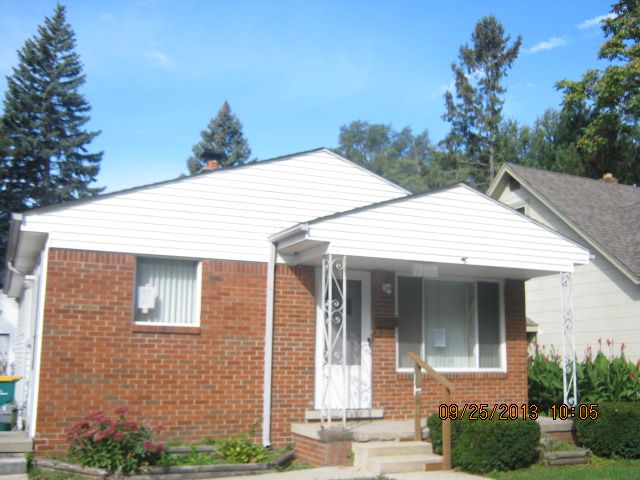 23017 Violet Street, Farmington, MI 48336