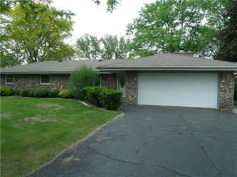 1221 Oakwood Manor D, Hubertus, WI 53033