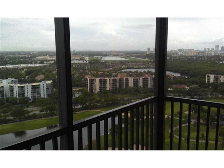 20301 COUNTRY CLUB DR # 2430, Miami, FL 33180