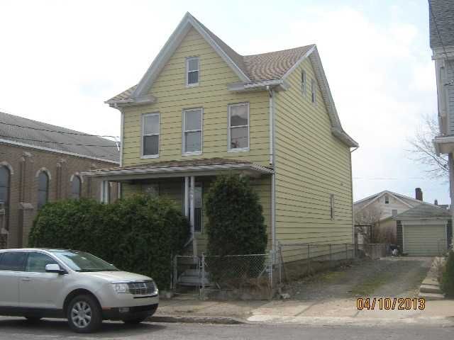 664 Carson St, Hazleton, PA 18201