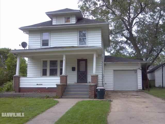 526 S Burchard Ave, Freeport, IL 61032