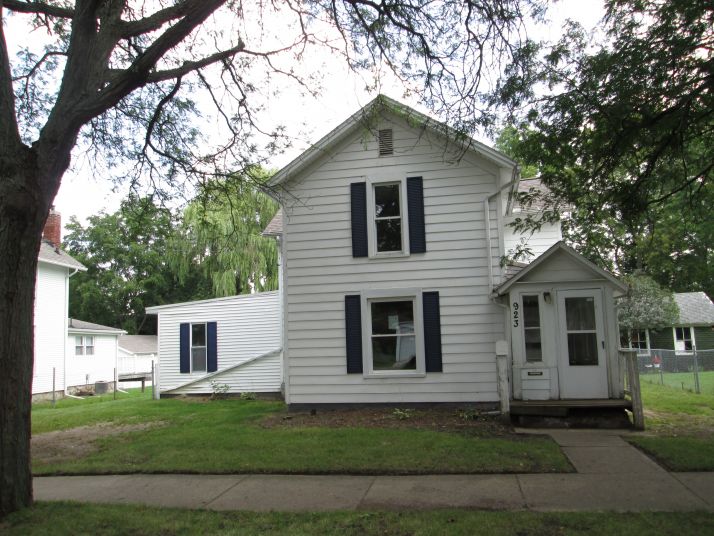 923 Spring Street, Jackson, MI 49202