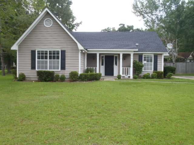 5362 Salmon Ct, Mobile, AL 36693