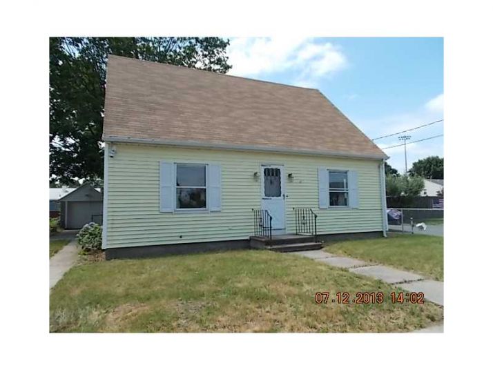 125 Lincoln Ave, Pawtucket, RI 02861