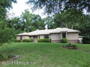 14718 Cape Dr E, Jacksonville, FL 32226
