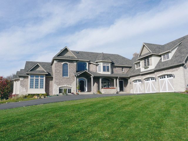 2618 Sanctuary Ln., Spring Grove, IL 60081