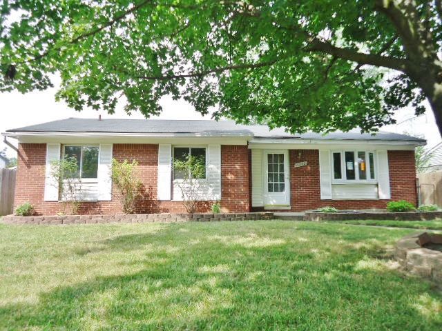 10868 Jackson St, Belleville, MI 48111