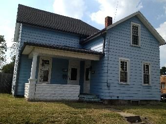 927 Maple St, Bucyrus, OH 44820
