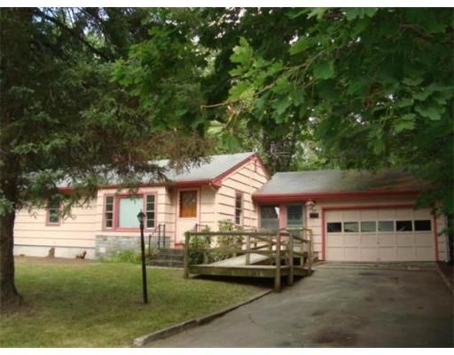 38 Mount View Dr, Holden, MA 01520