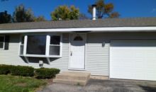18 Oak St Barrington, IL 60010