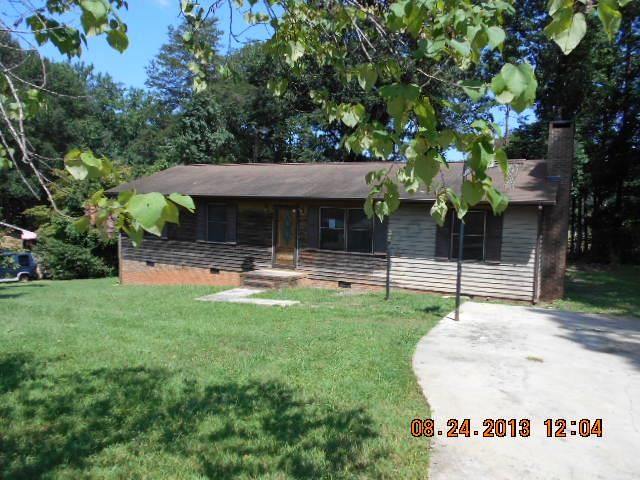 3001 Sharron Dr, Asheboro, NC 27205