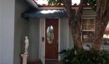 8975 ABBOTT AV Miami Beach, FL 33154