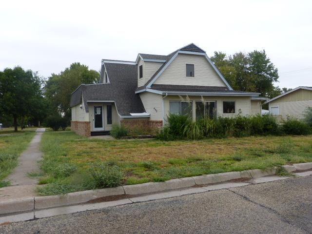 440 S Main St, Lenora, KS 67645