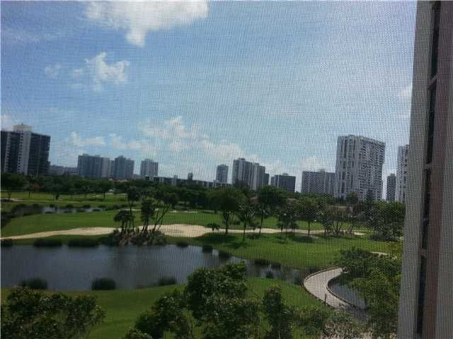 20379 W COUNTRY CLUB DR # 532, Miami, FL 33180