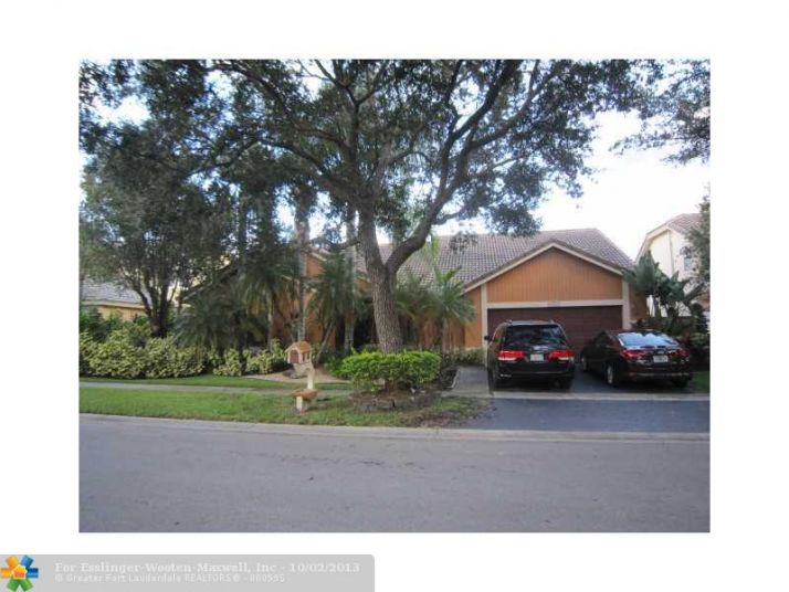 10600 NW 18TH DR, Fort Lauderdale, FL 33322