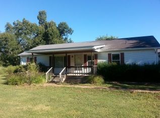 5946 Old Military Rd, Mountain Home, AR 72653
