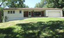 3926 Ne Indianola Dr Kansas City, MO 64116