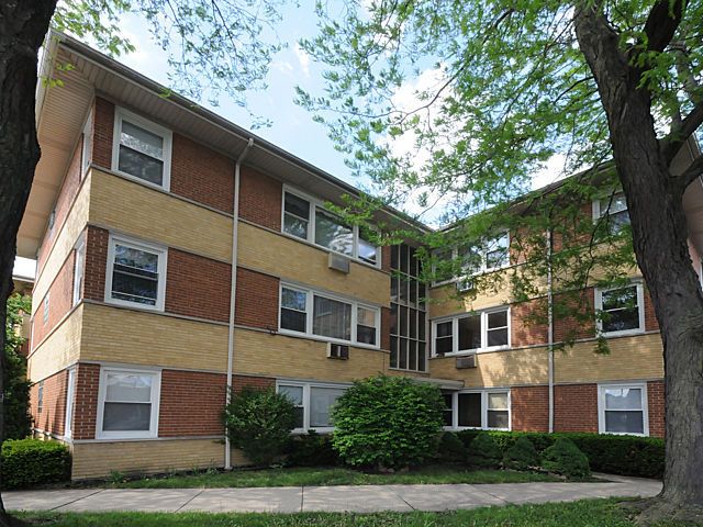 6110 W Peterson Ave Apt 2s, Chicago, IL 60646