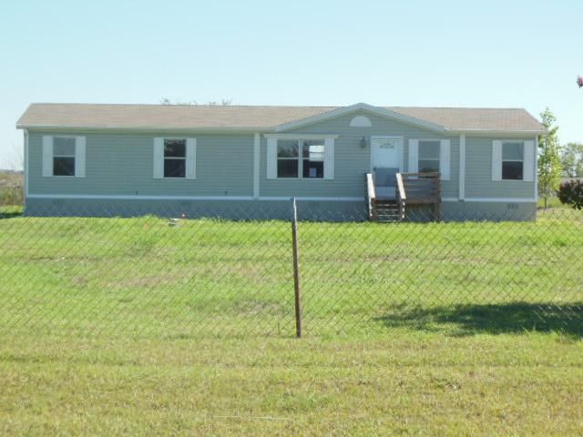 9016 Sallys Way, Alvarado, TX 76009