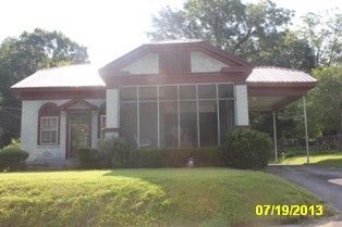 132 Trammell St, Roanoke, AL 36274