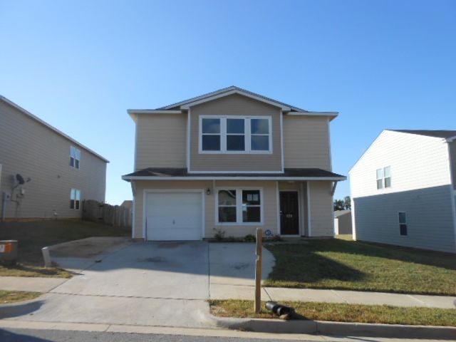 136 Dormont Dr NE, Huntsville, AL 35810