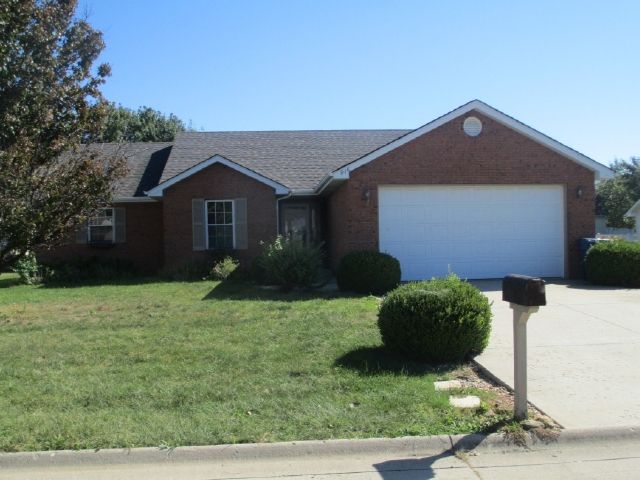 916 Mayfair Drive, Belleville, IL 62221
