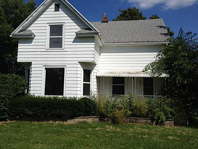 945 N Jackson St, Dansville, MI 48819