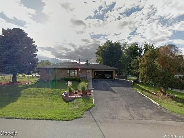 Westfield Rd, Winnebago, IL 61088