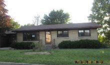 826 Kenmore Ave Aurora, IL 60505