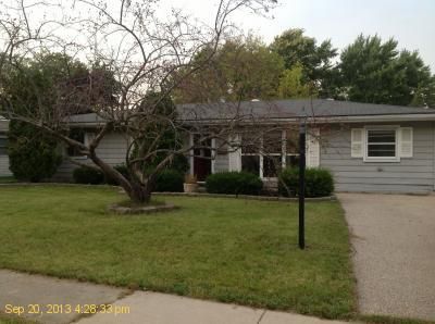 645 Minerva Ave, Wauconda, IL 60084