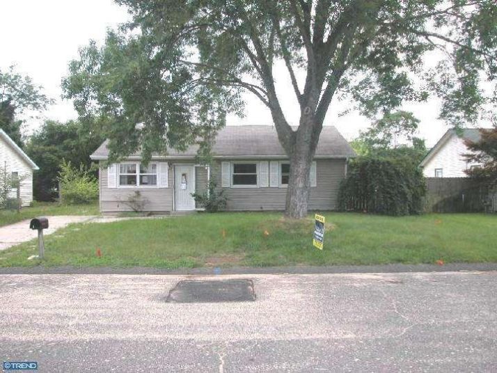 68 Highland Ave, Sicklerville, NJ 08081