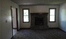 909 Nw 41st St Blue Springs, MO 64015