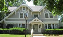 805 W 60th Ter Kansas City, MO 64113