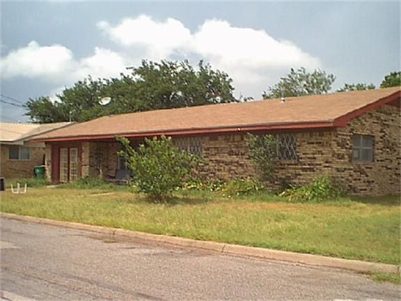 706 Belfast St, Dublin, TX 76446