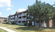 239 Gregory St Apt 13 Aurora, IL 60504