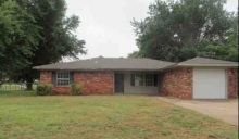 704 Willis St Noble, OK 73068