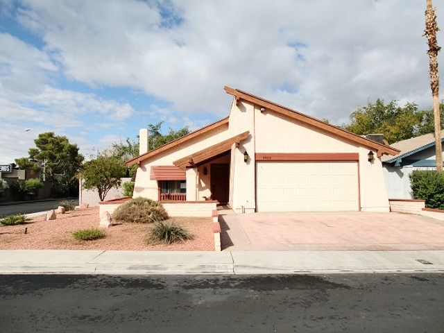 4889 Mountain Valley Road, Las Vegas, NV 89121