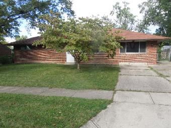 5143 Packard Dr, Dayton, OH 45424