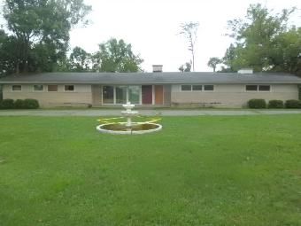 2230 East Pike, South Zanesville, OH 43701
