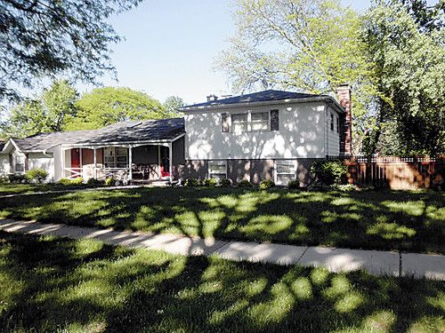 1073 Harvard Lane, Buffalo Grove, IL 60089