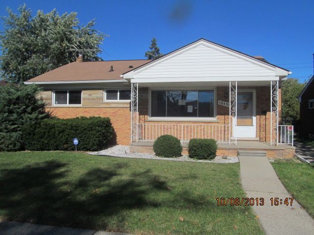 18453 Morningside Avenue, Eastpointe, MI 48021