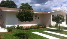 395 W 39 PL Hialeah, FL 33012