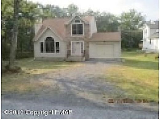 Mallard Ln, Bushkill, PA 18324