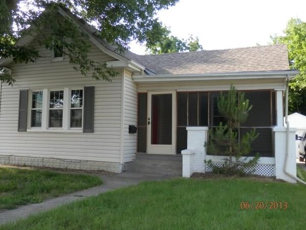 1637 27th Ave, Moline, IL 61265