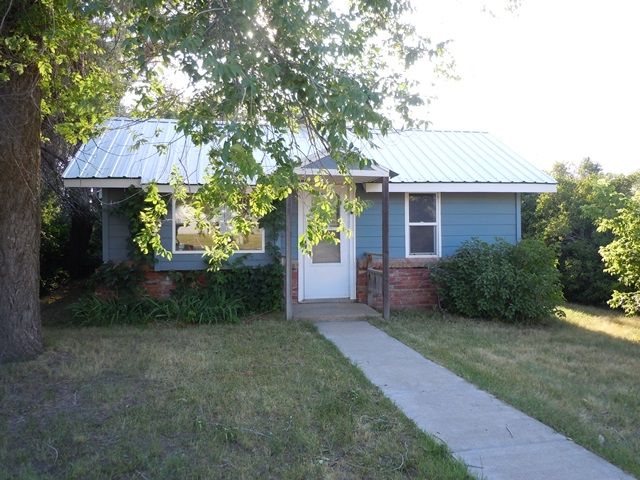 235 N Central Ave, Ekalaka, MT 59324