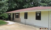 112 Gail Rd Columbus, MS 39705