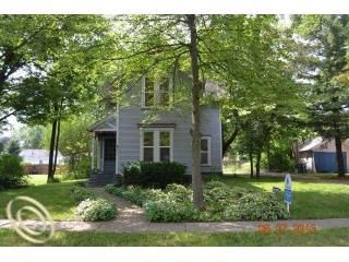 615 W Washington St, Howell, MI 48843