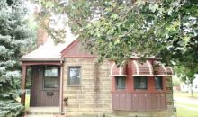 906 Pinecrest Dr Ferndale, MI 48220