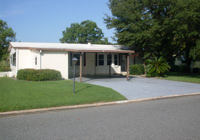 1215 Lake Drive, Grand Island, FL 32735