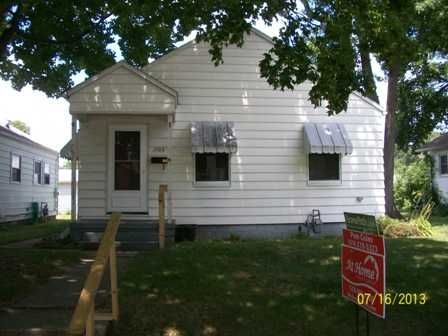 1705 E Bowman St, South Bend, IN 46613